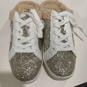 Women’s slide sneakers size 6.5